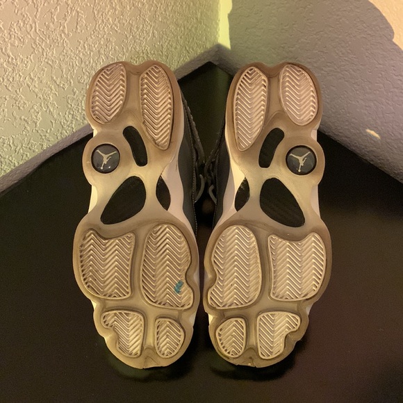 $154-$303 on Flight Club. Good condition. No pilling inside the shoe. - Picture 4 of 4